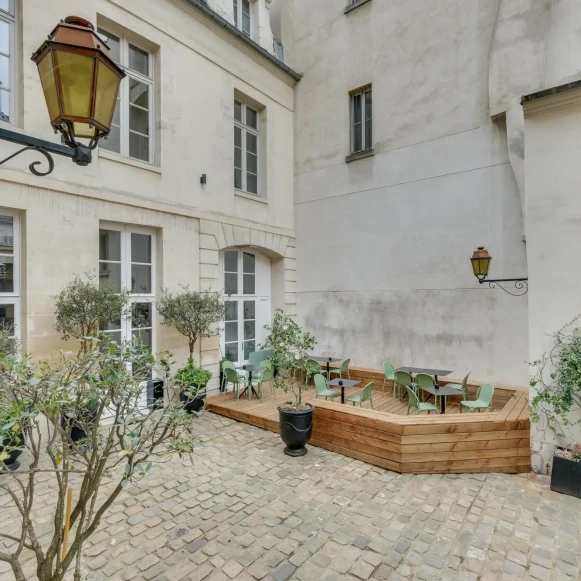 Bureau privé 150 m² 24 postes Coworking Rue Charlot Paris 75003 - photo 13