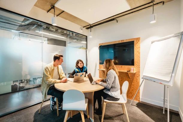 Bureau privé - 75012 - 5 postes - 3650€