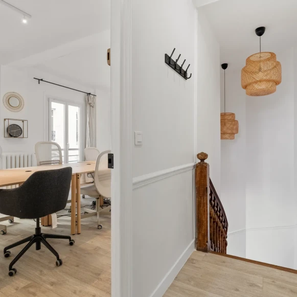 Bureau privé 130 m² 18 postes Location bureau Rue Blanche Paris 75009 - photo 5