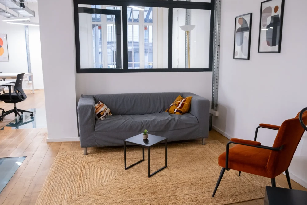 Espace indépendant - 75010 - 80 postes - 36000€
