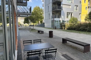 Open Space - 44000 - 2 postes - 230€