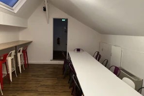 Espace indépendant - 92120 - 4 postes - 600€