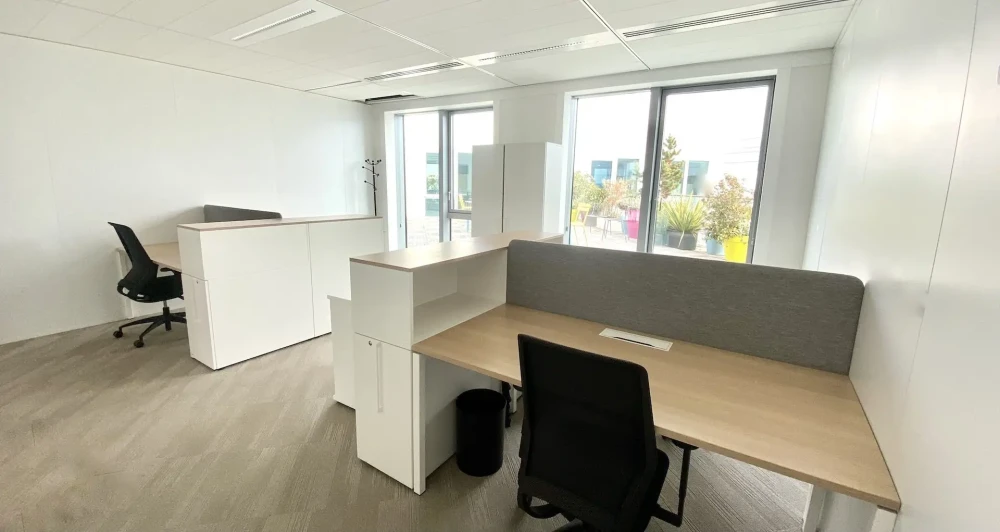 Bureau privé - 92500 - 4 postes - 2098€