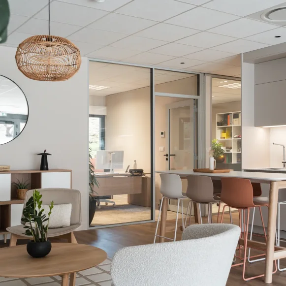 Bureau privé 14 m² 1 poste Coworking Avenue de la 4ème République Rezé 44400 - photo 7
