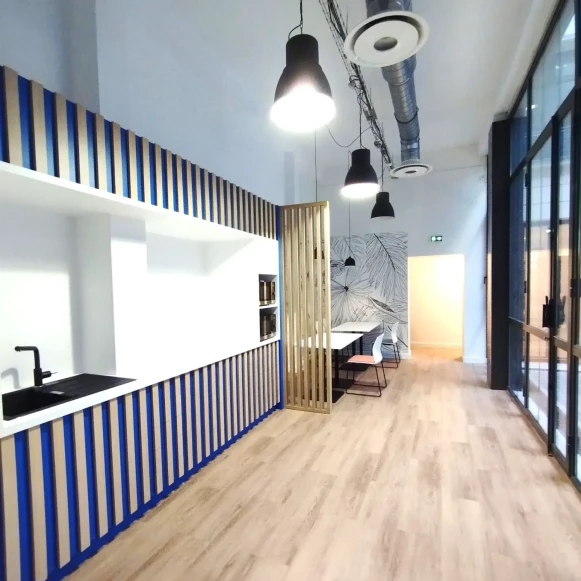 Bureau privé 12 m² 2 postes Coworking Rue de la Terrasse Paris 75017 - photo 4