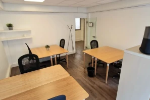 Bureau privé - 75017 - 6 postes - 2400€