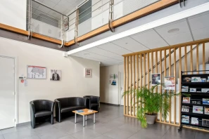 Bureau privé - 77100 - 2 postes - 688€