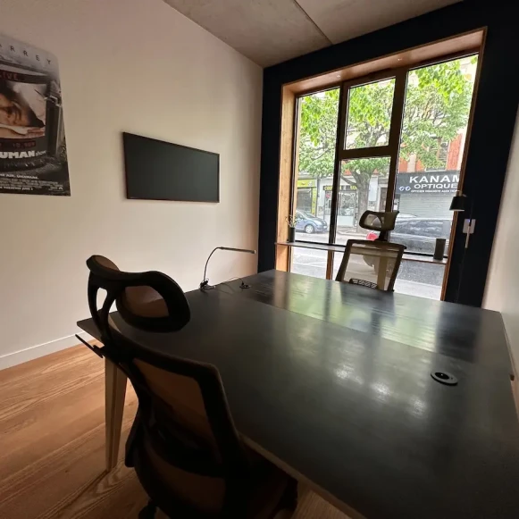 Bureau privé 14 m² 3 postes Coworking Rue Lénine Ivry-sur-Seine 94200 - photo 3