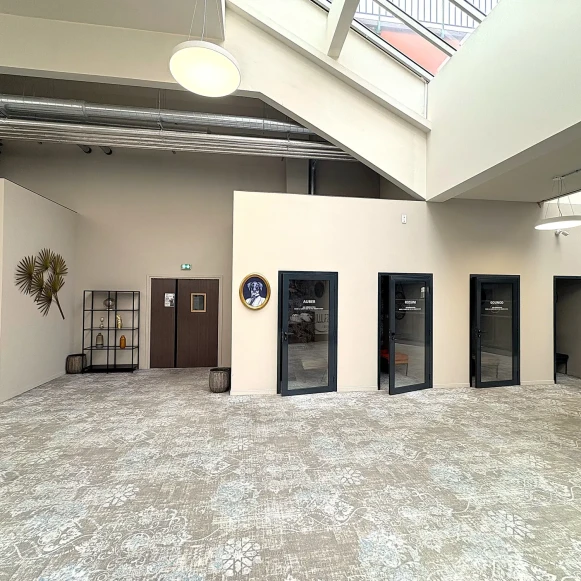 Bureau privé 10 m² 2 postes Coworking Avenue Thiers Nice 06000 - photo 7