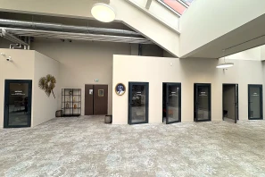 Bureau privé - 06000 - 2 postes - 573€