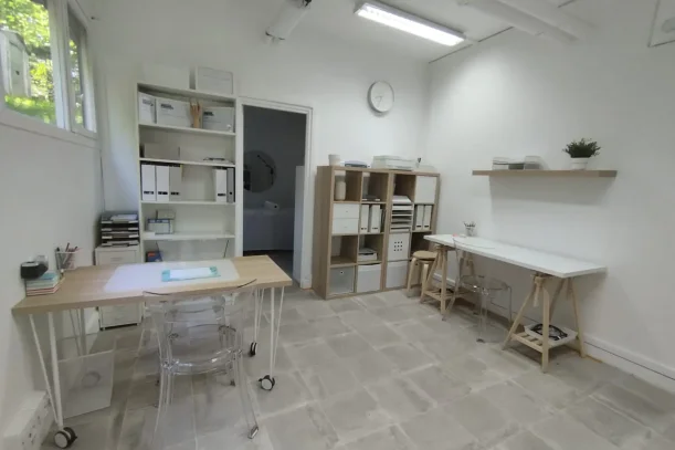 Bureau privé - 93100 - 5 postes - 900€