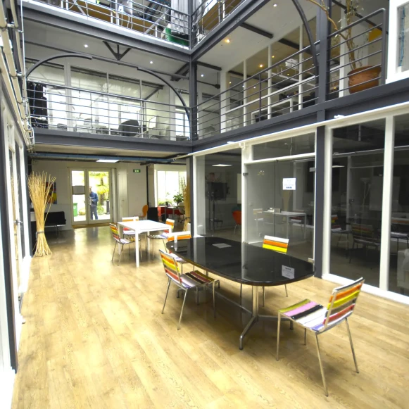 Bureau privé 28 m² 6 postes Location bureau Rue Dulong Paris 75017 - photo 3