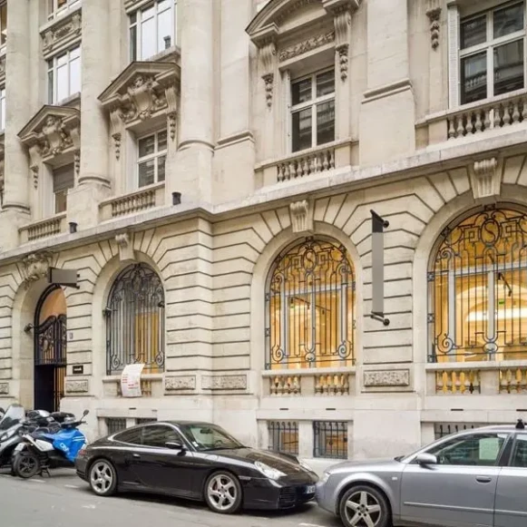 Espace indépendant 420 m² 106 postes Location bureau Rue Jules Lefebvre Paris 75009 - photo 5