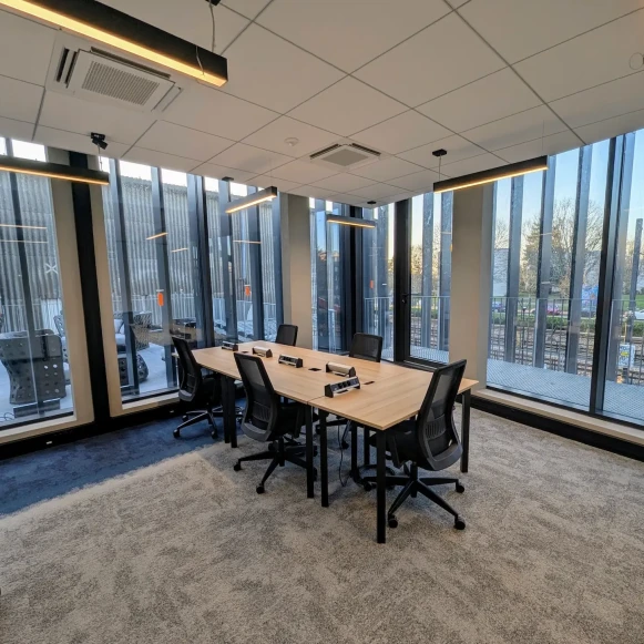 Bureau privé 22 m² 5 postes Location bureau Avenue Raymonde Chauvet Nantes 44300 - photo 1