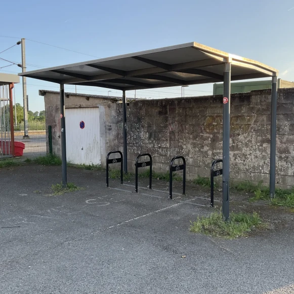 Open Space  11 postes Location bureau Rue de la Gare Hennebont 56700 - photo 1