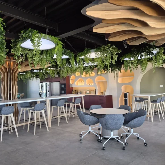 Espace indépendant 475 m² 40 postes Location bureau Boulevard Ampère Chauray 79180 - photo 1