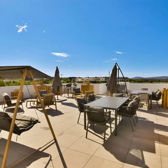 Bureau privé 13 m² 2 postes Coworking Rue Bernard Giraudeau Montpellier 34080 - photo 2