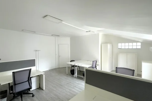 Bureau privé - 78000 - 8 postes - 2100€