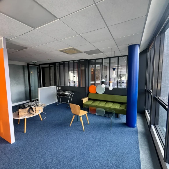 Bureau privé 100 m² 18 postes Location bureau Avenue Pasteur Montreuil 93100 - photo 2