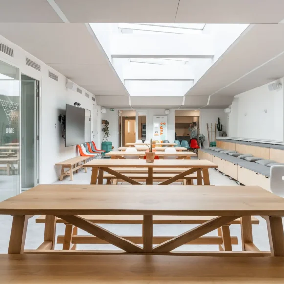 Espace indépendant 350 m² 42 postes Location bureau Rue de Calais Paris 75009 - photo 5