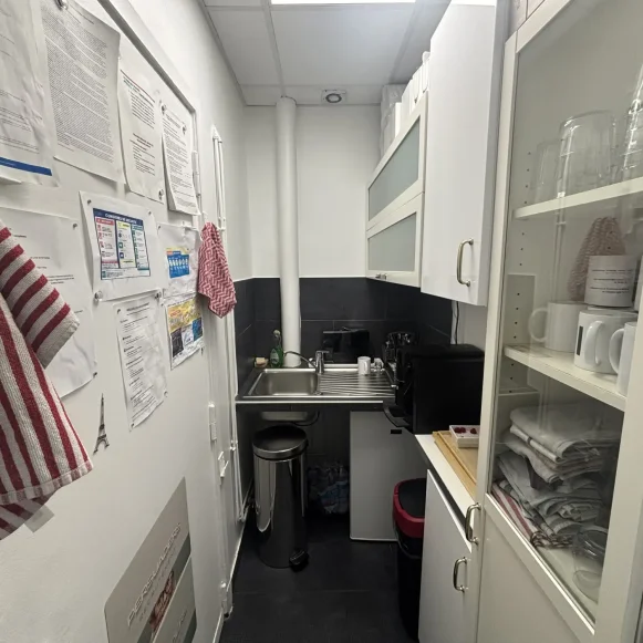 Bureau privé 10 m² 2 postes Location bureau Avenue de Villiers Paris 75017 - photo 9