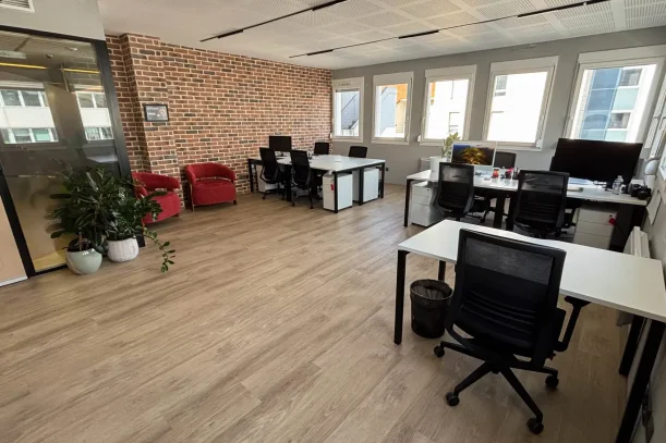 Bureau privé - 69003 - 12 postes - 1590€