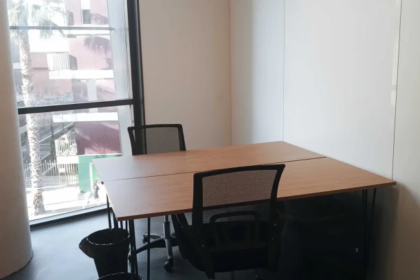 Bureau privé - 66000 - 2 postes - 720€