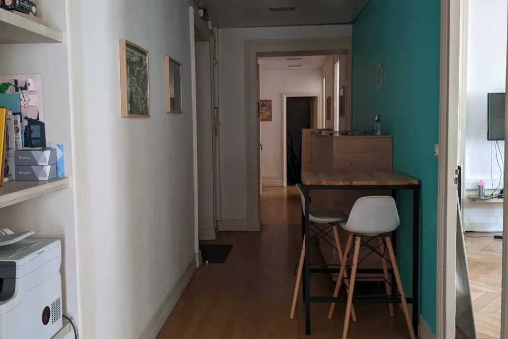 Bureau privé - 69002 - 7 postes - 2000€