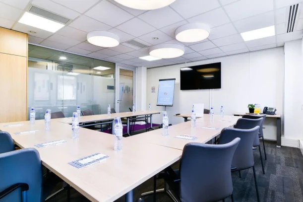 Bureau privé - 59800 - 2 postes - 1786€