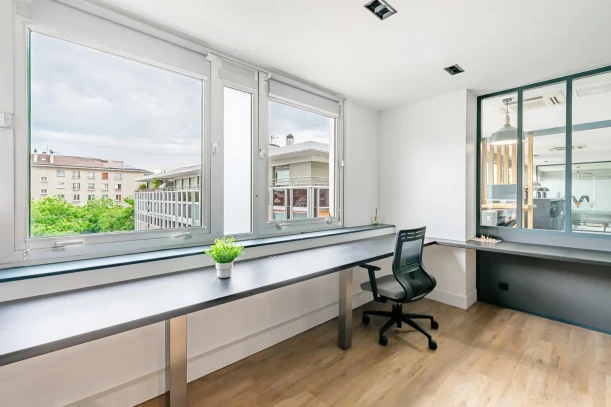 Bureau privé - 94210 - 8 postes - 950€