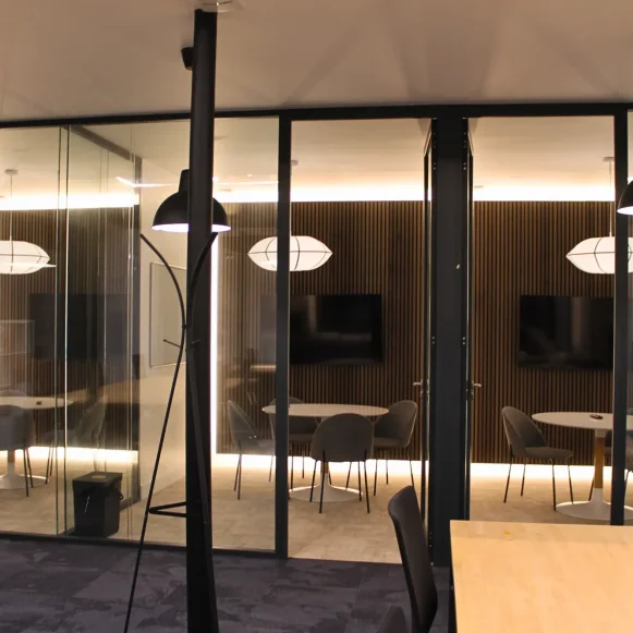 Open Space  70 postes Coworking Rue des Petites Écuries Paris 75010 - photo 3