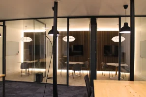 Open Space - 75010 - 70 postes - 400€