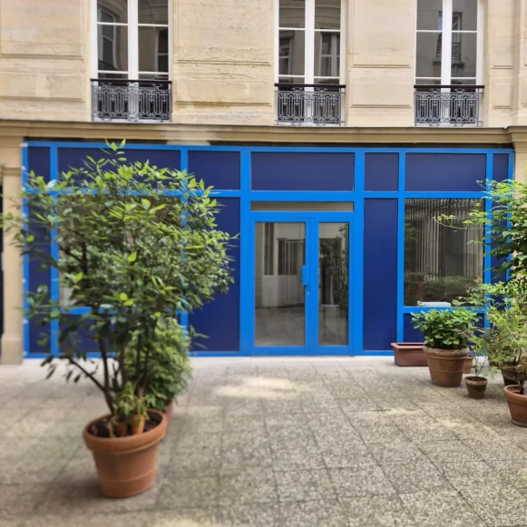 Bureau privé 12 m² 2 postes Location bureau Rue de Montholon Paris 75009 - photo 2