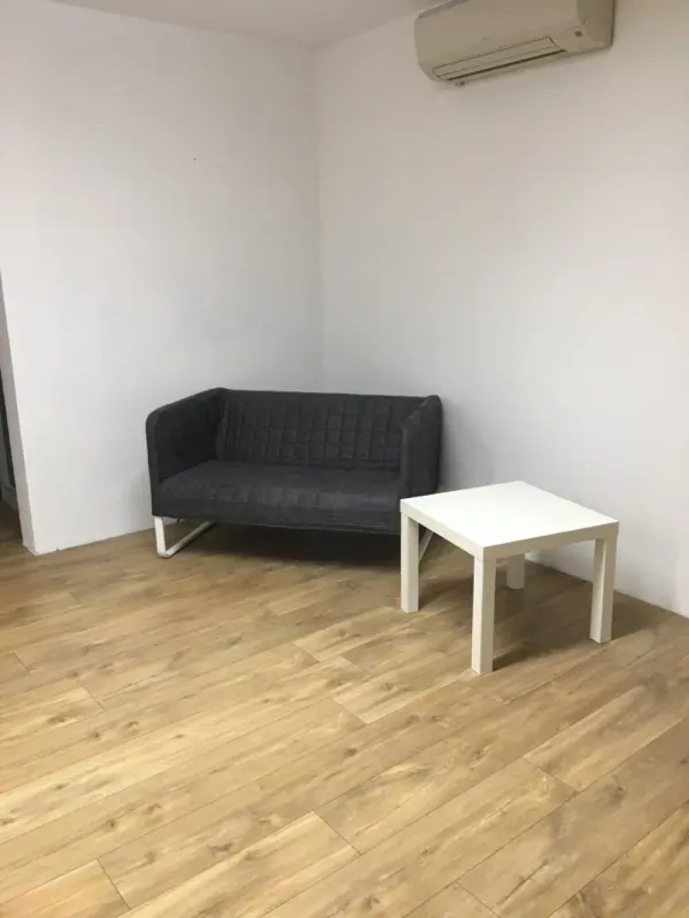 Open Space - 68300 - 16 postes - 190€