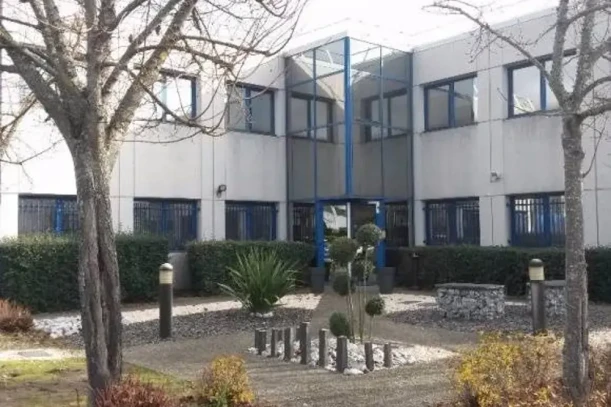 Bureau privé - 31100 - 7 postes - 1008€