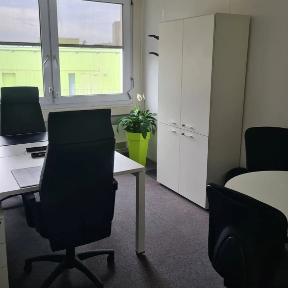 Bureau privé 16 m² 3 postes Location bureau Boulevard Vincent Gâche Nantes 44200 - photo 1