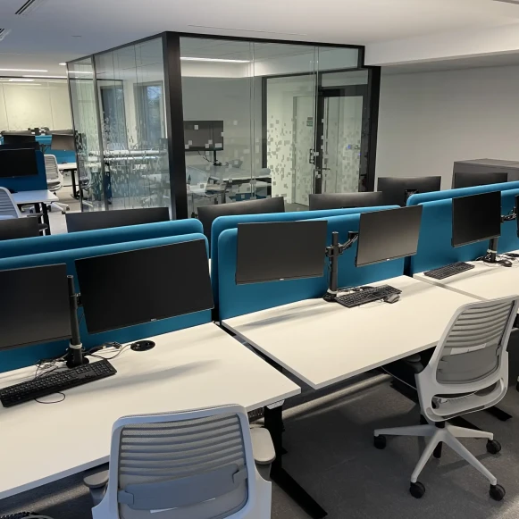 Bureau privé 15 m² 5 postes Location bureau Avenue de l'Arche Courbevoie 92400 - photo 10