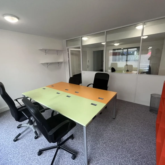 Bureau privé 26 m² 6 postes Location bureau Avenue Pierre Grenier Boulogne-Billancourt 92100 - photo 9