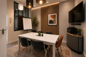 Open Space - 75010 - 6 postes - 350€
