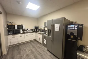 Bureau privé - 69007 - 4 postes - 650€