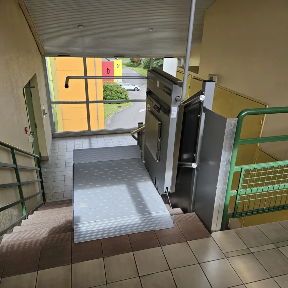 Bureau privé 10 m² 1 poste Location bureau Rue François Muret de Pagnac Quimper 29000 - photo 1