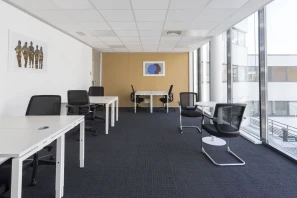 Bureau privé - 69007 - 9 postes - 2421€