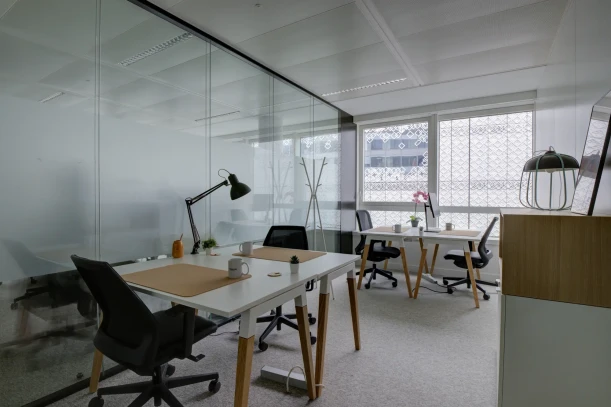 Bureau privé - 69003 - 4 postes - 1840€