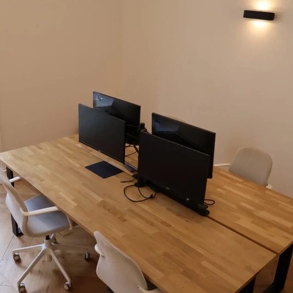 Bureau privé 19 m² 8 postes Location bureau Rue Fortuny Paris 75017 - photo 2