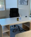 Bureau privé - 06560 - 1 poste - 600€