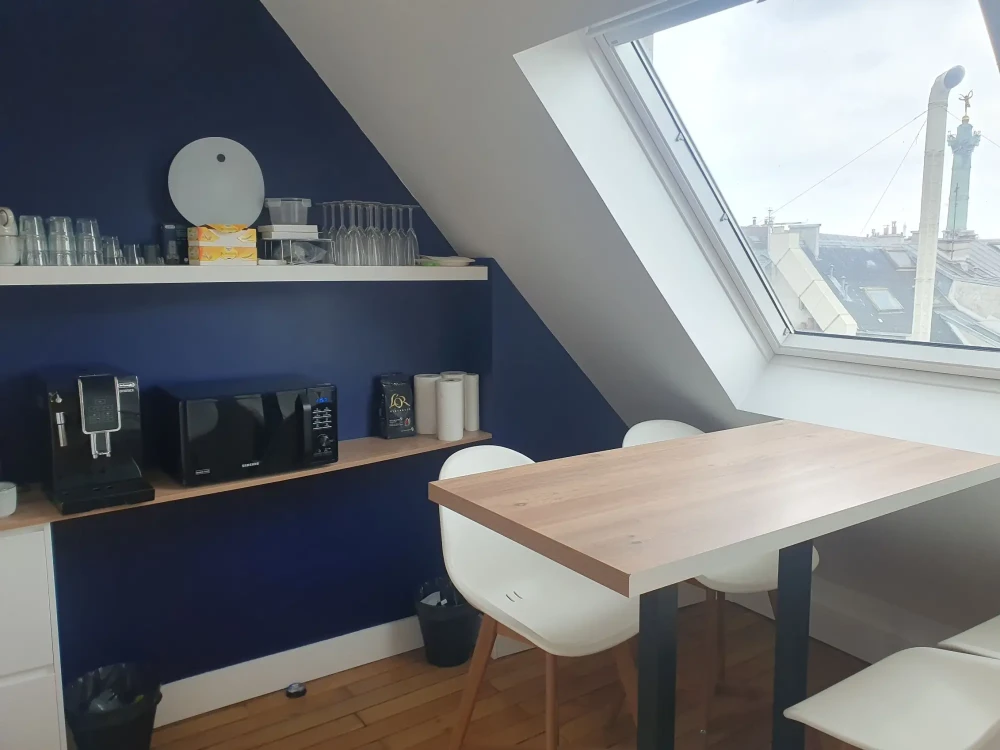 Bureau privé - 75011 - 14 postes - 5040€