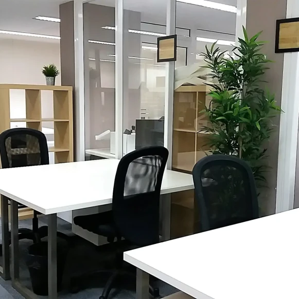 Bureau privé 12 m² 2 postes Coworking Rue Jean-Baptiste Pigalle Paris 75009 - photo 9