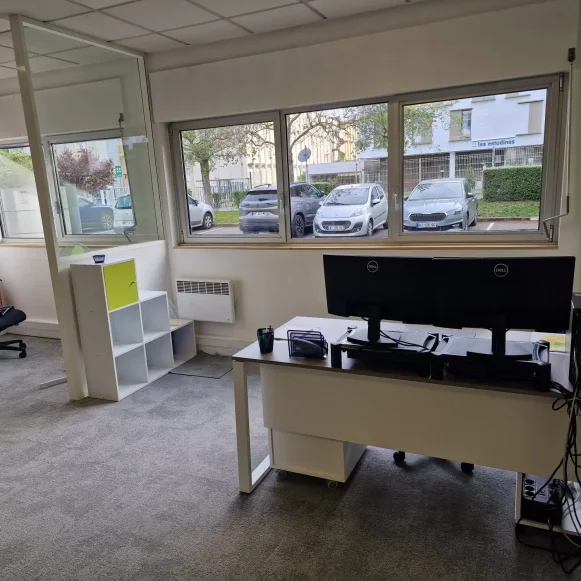 Open Space  3 postes Location bureau Avenue Emile Baudot Palaiseau 91120 - photo 8