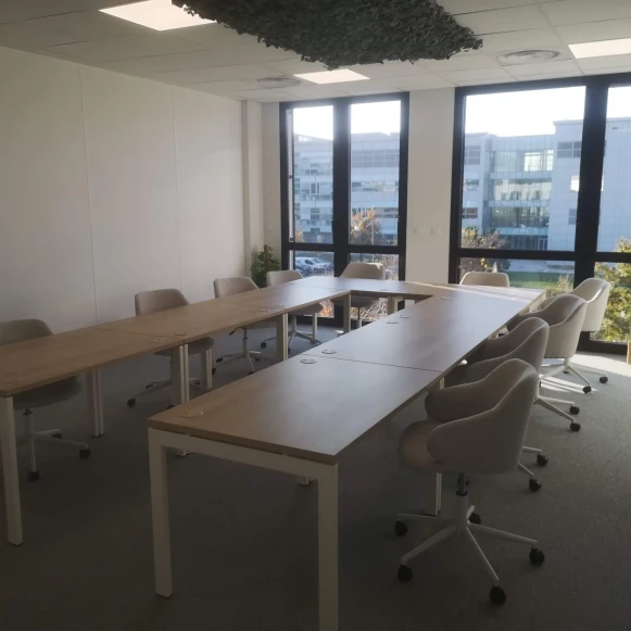 Bureau privé 32 m² 9 postes Coworking Rue Pierre Gilles de Gennes Lyon 69007 - photo 4