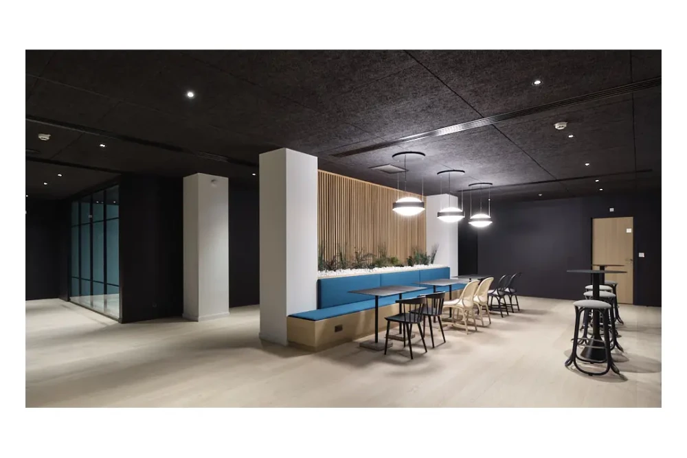 Espace indépendant - 75015 - 83 postes - 62000€